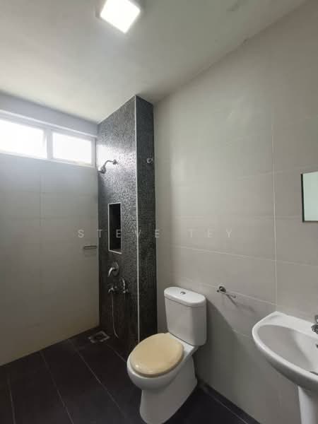Semi-Detached House for Sale in Bukit Indah (Iskandar Puteri (Nusajaya)) - Steve Tey - Bathroom - PropertyGuru.com.my