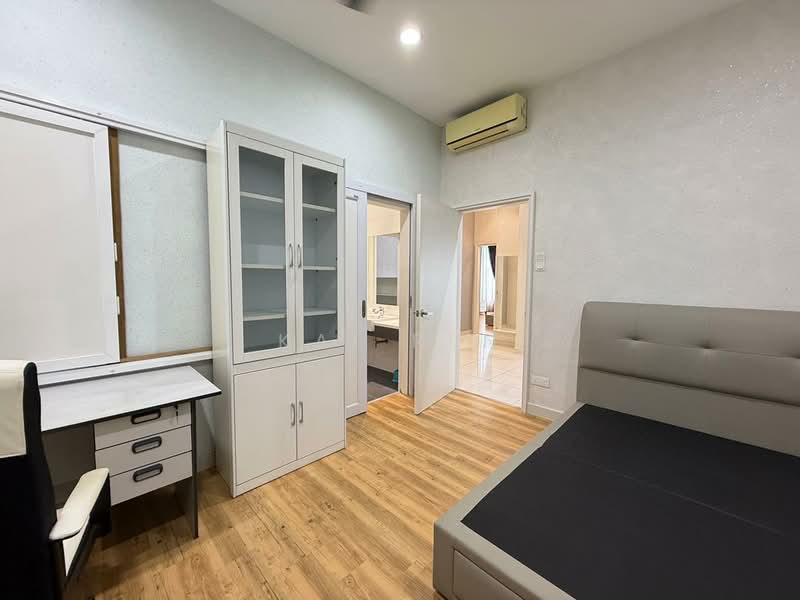 Condominium for Rent at Sri Putramas III / Royal Regent - Kai Ren - Bedroom - PropertyGuru.com.my