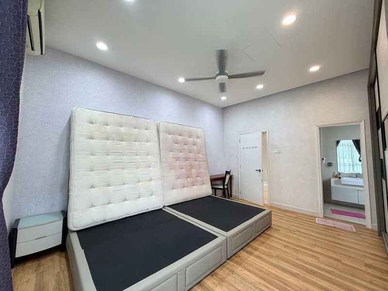 Condominium for Rent at Sri Putramas III / Royal Regent - Kai Ren - Bedroom - PropertyGuru.com.my