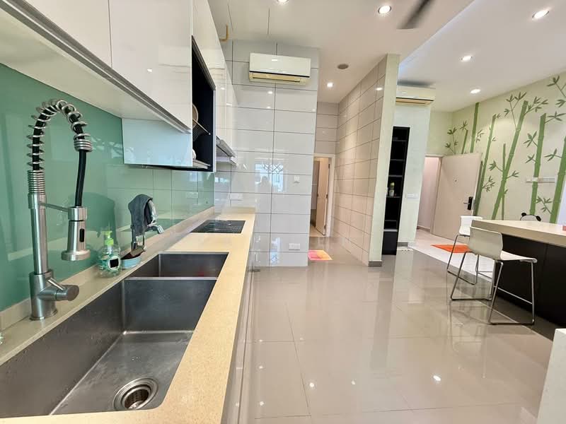 Condominium for Rent at Sri Putramas III / Royal Regent - Kai Ren - Kitchen - PropertyGuru.com.my