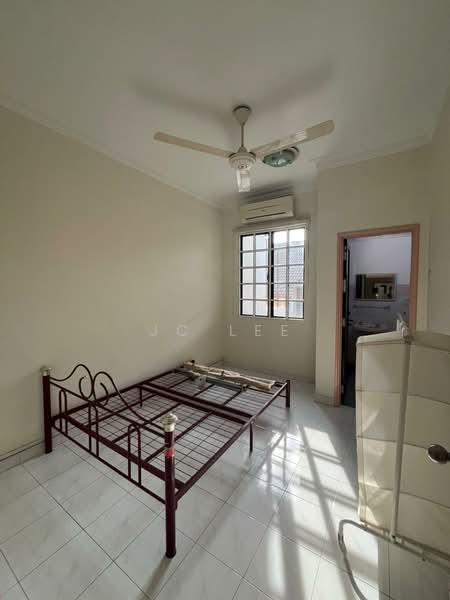 Rumah Teres 2 Tingkat untuk Disewa di Usj 9 (Subang Jaya) - Jc Lee - Bedroom - PropertyGuru.com.my