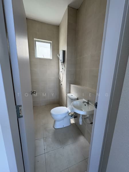 Condominium for Rent at Residensi Begonia - TOMMY CHIENG - Bathroom - PropertyGuru.com.my