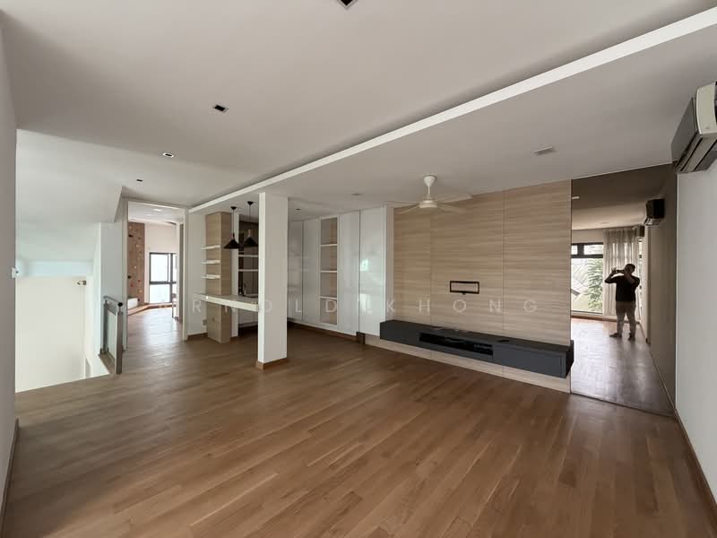 Bungalow House untuk Dijual di Saujana (Selangor) - Arnold Khong - Living Room - PropertyGuru.com.my