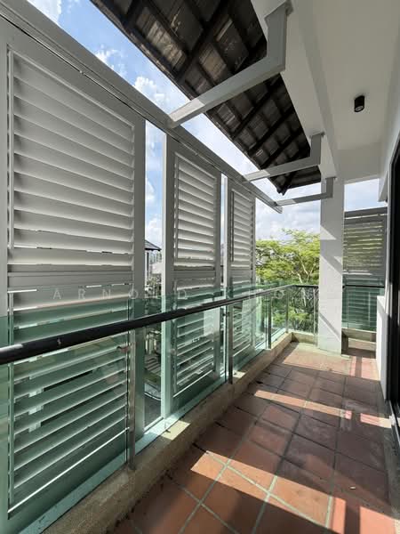 Bungalow House untuk Dijual di Saujana (Selangor) - Arnold Khong - Balcony - PropertyGuru.com.my