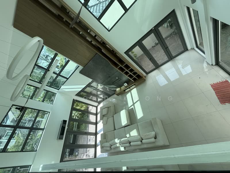 Bungalow House untuk Dijual di Saujana (Selangor) - Arnold Khong - Living Room - PropertyGuru.com.my