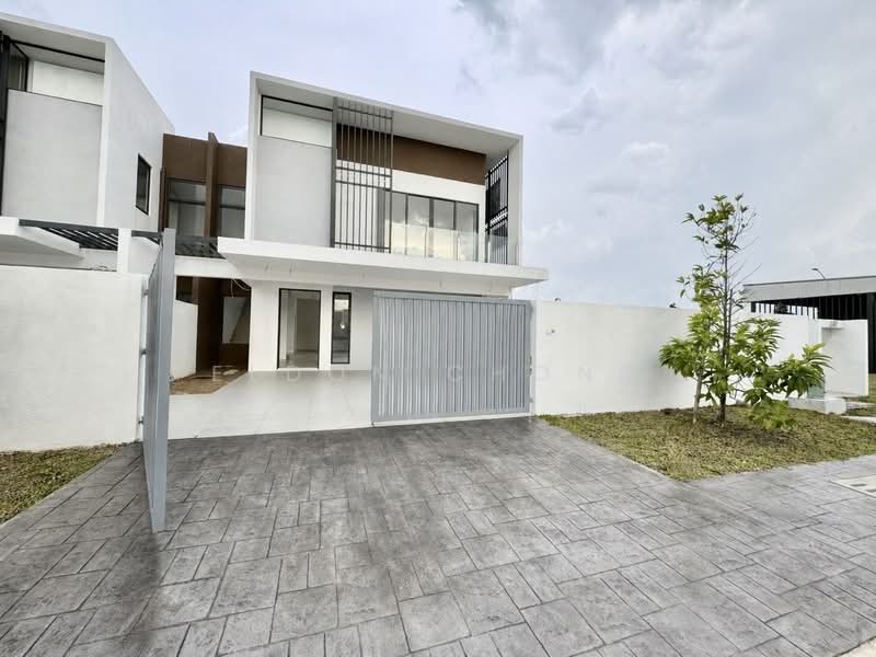 Rumah Berkembar untuk Dijual di Cheras (Selangor) - Eldon Chong - Exterior - PropertyGuru.com.my