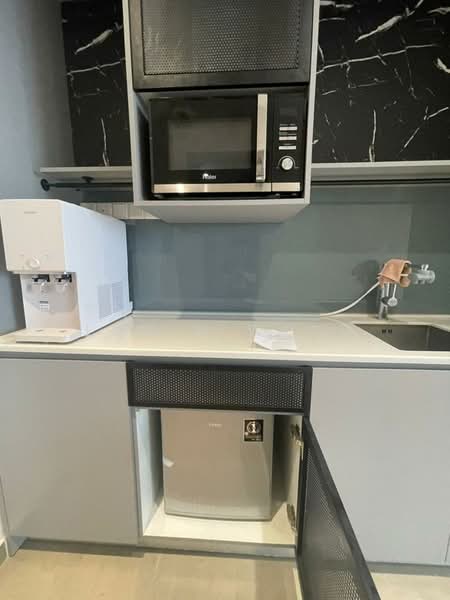 Servis Apartment untuk Disewa di Mossaz @ Empire City - Edwin Wong - Kitchen - PropertyGuru.com.my