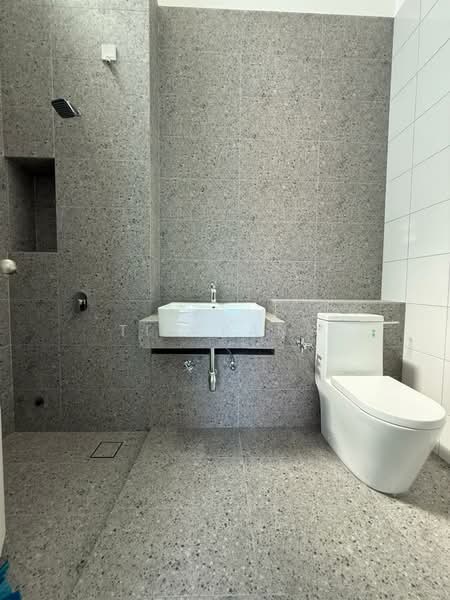 2-storey Terraced House for Sale in Eco Majestic (Semenyih) - Tim Pang - Bathroom - PropertyGuru.com.my