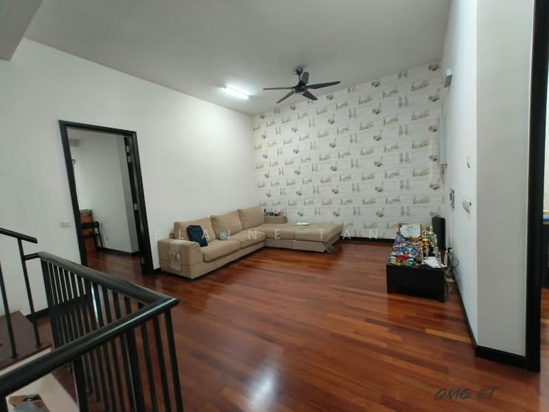3-storey Terraced House for Sale in Duta Villa (Setia Alam) - Elaine Tan - Living Room - PropertyGuru.com.my