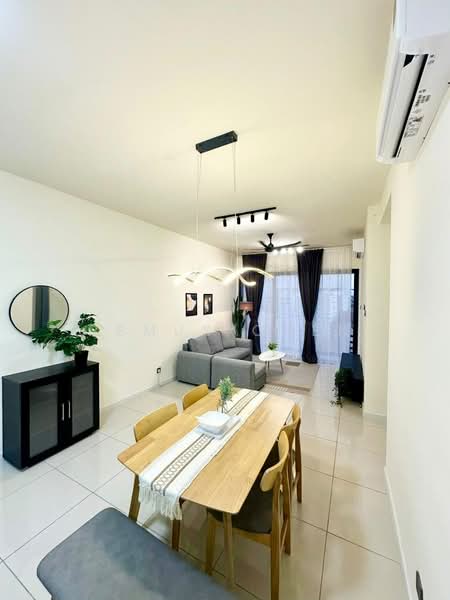 Servis Apartment untuk Disewa di The Era @ Duta North - Remus Chen - Living Room - PropertyGuru.com.my