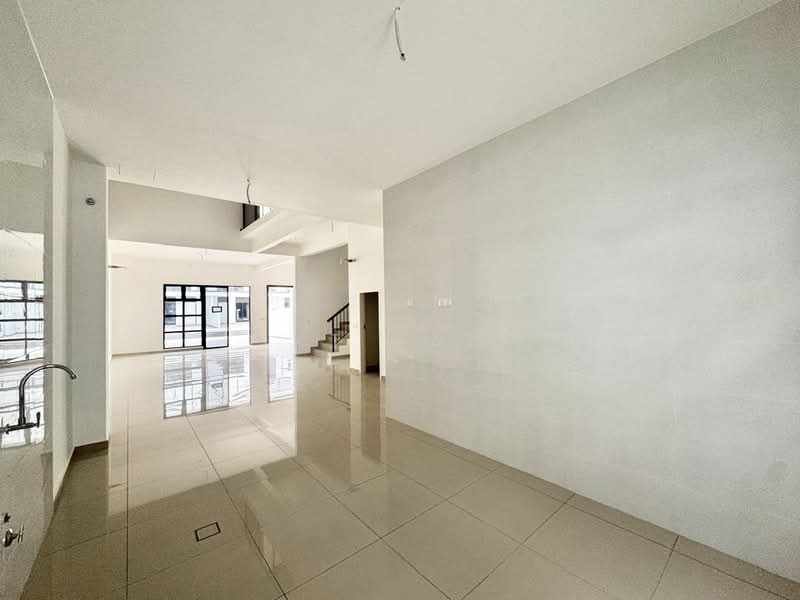 Rumah Teres 2 Tingkat untuk Dijual di Taman Ekoflora (Johor Bahru) - KT Tan - Living Room - PropertyGuru.com.my