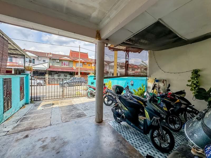 Rumah Teres 2 Tingkat untuk Dijual di Semenyih (Selangor) - Ammeer Nadzrai - Exterior - PropertyGuru.com.my