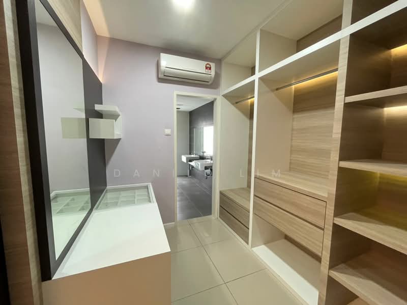 4-storey Terraced House for Sale in Batu 9 (Cheras) - Danilo Lim - PropertyGuru.com.my