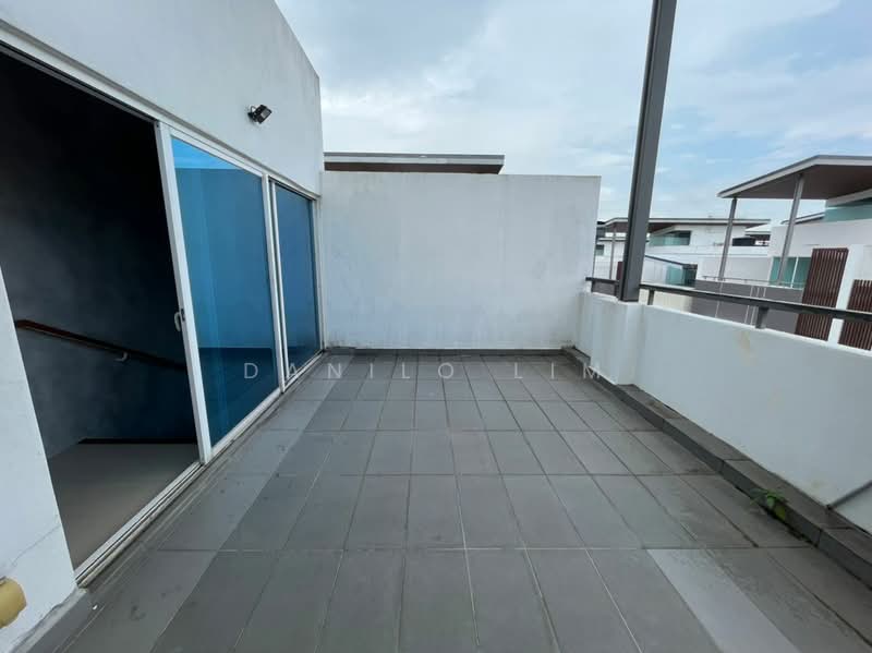 4-storey Terraced House for Sale in Batu 9 (Cheras) - Danilo Lim - PropertyGuru.com.my