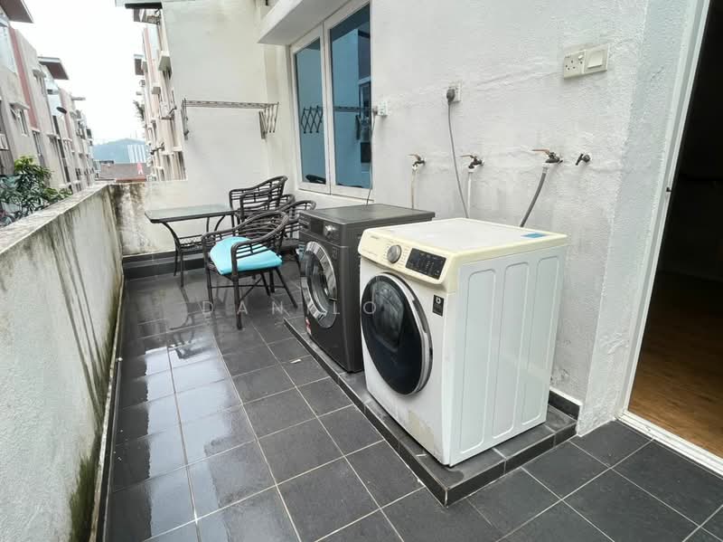 4-storey Terraced House for Sale in Batu 9 (Cheras) - Danilo Lim - PropertyGuru.com.my