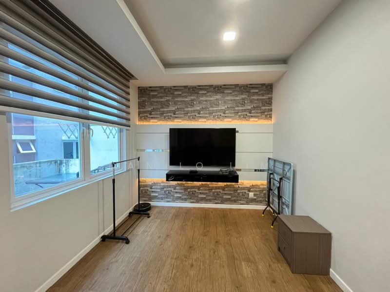 4-storey Terraced House for Sale in Batu 9 (Cheras) - Danilo Lim - PropertyGuru.com.my