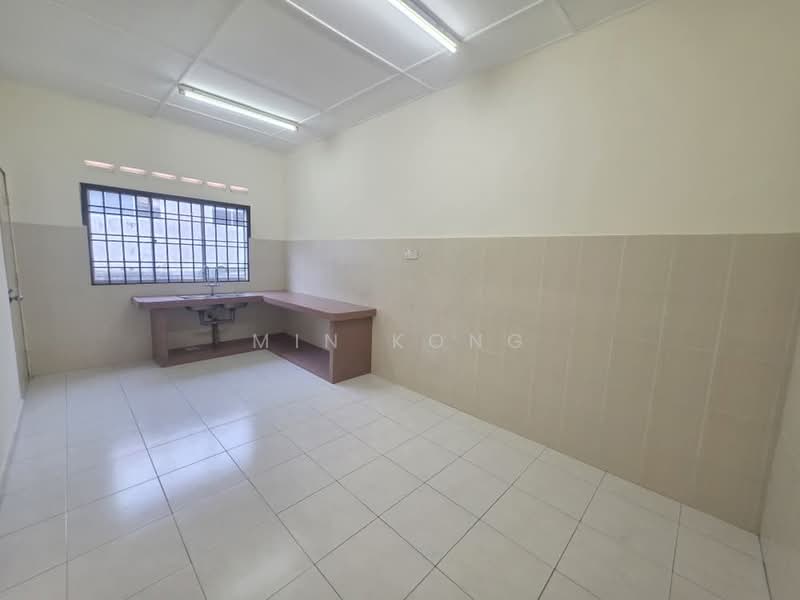 Rumah Teres 1 Tingkat untuk Dijual di Taman Pulai Emas (Kulai) - Min Kong - Kitchen - PropertyGuru.com.my