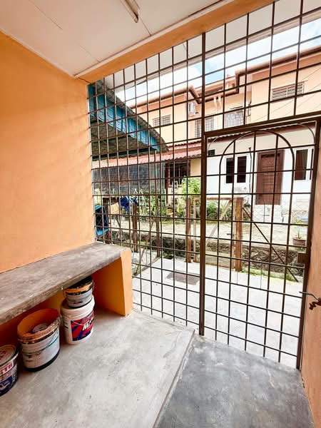 Rumah Teres 2 Tingkat untuk Dijual di Taman Pelangi Semenyih (Semenyih) - Ilman Nahri - Exterior - PropertyGuru.com.my