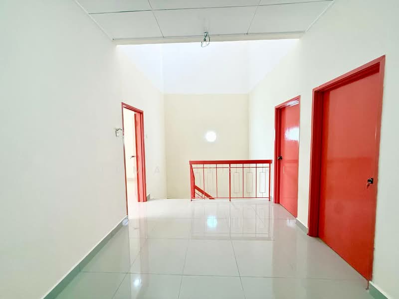 Rumah Teres 2 Tingkat untuk Dijual di Taman Pelangi Semenyih (Semenyih) - Ilman Nahri - Corridor - PropertyGuru.com.my
