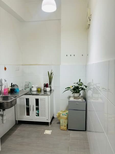Servis Apartment untuk Dijual di Studio Fourteen - Shahril Ramli - Kitchen - PropertyGuru.com.my
