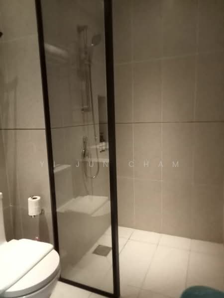 Servis Apartment untuk Disewa di Millerz Square Serviced Residence - Yi Jun Cham - Bathroom - PropertyGuru.com.my
