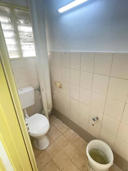 Flat for Sale at Seri Pulai - Zawana BT Zaidi Ana - Bathroom - PropertyGuru.com.my