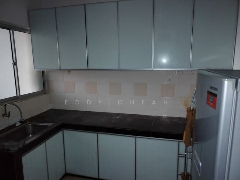 Kondominium untuk Dijual di Nusa Mewah Villa Condominium - Eddy Cheah - Kitchen - PropertyGuru.com.my