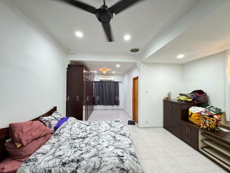 2-storey Terraced House for Sale in Bangsar (Kuala Lumpur) - Ammeer Nadzrai - Bedroom - PropertyGuru.com.my