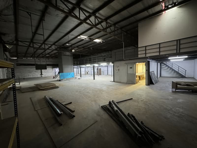 Kilang untuk Disewa di Ulu Tiram (Johor) - Heng . - Interior - PropertyGuru.com.my