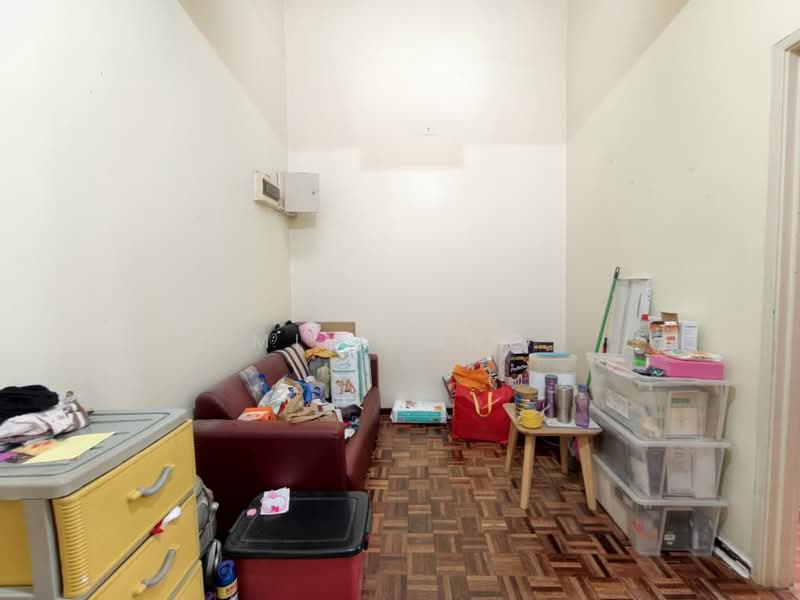 Rumah Teres 2 Tingkat untuk Dijual di Taman Setia Indah (Tebrau) - Min Kong - Living Room - PropertyGuru.com.my
