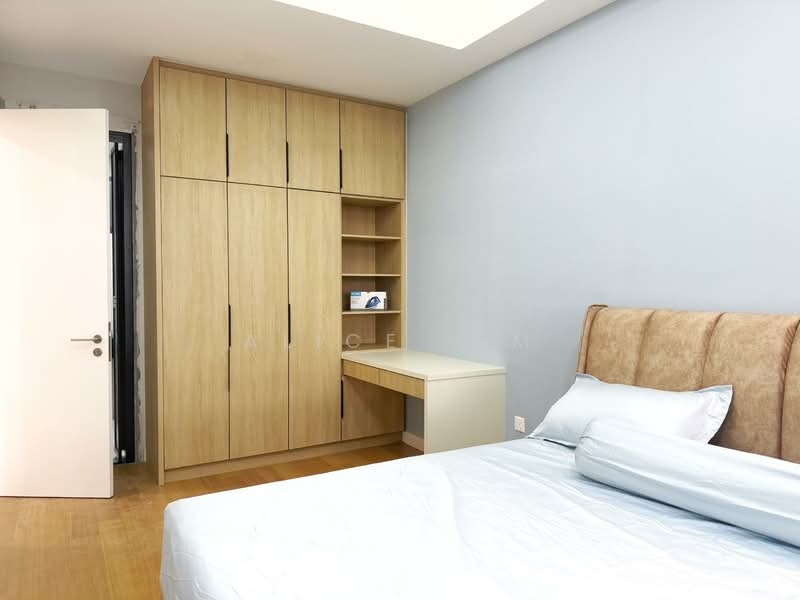Servis Apartment untuk Disewa di The Sentral Suites - Alice Lim - Bedroom - PropertyGuru.com.my