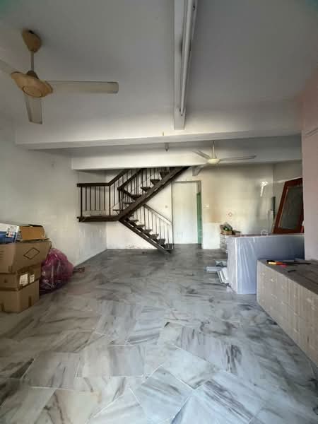 Rumah Teres 2 Tingkat untuk Dijual di Taman Bukit Teratai (Ampang) - Jenny Choong - Interior - PropertyGuru.com.my