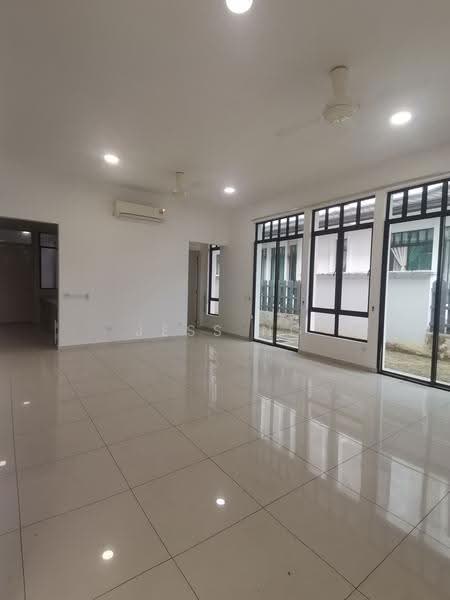 Rumah Kluster untuk Dijual di Semenyih (Selangor) - jess ng - Living Room - PropertyGuru.com.my
