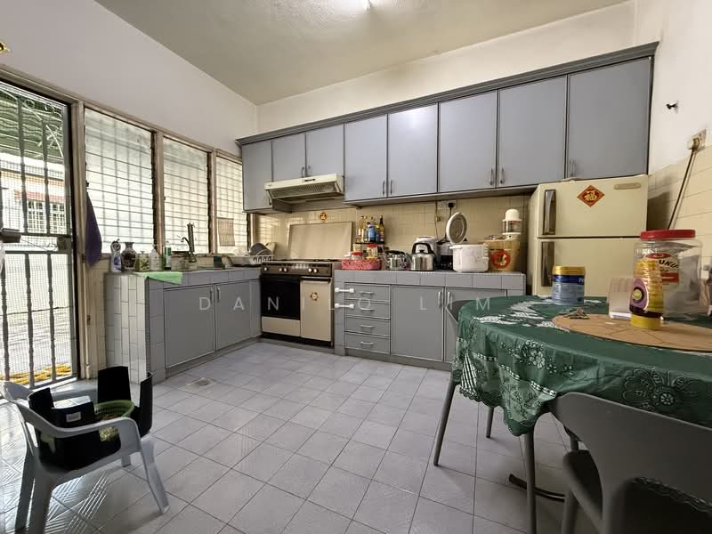 Rumah Teres 2 Tingkat untuk Dijual di Taman Connaught (Cheras) - Danilo Lim - PropertyGuru.com.my