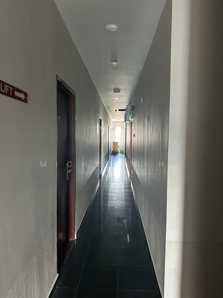 Shop / Office for Rent in Taman Desa Cemerlang (Ulu Tiram) - Michelle He - Corridor - PropertyGuru.com.my