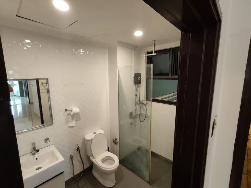 Kondominium untuk Disewa di Zefer Hill Residence - JK Lau - Bathroom - PropertyGuru.com.my