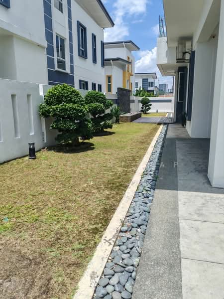 Rumah Banglo untuk Dijual di Bandar Sungai Long (Selangor) - Jasmine Yap - Exterior - PropertyGuru.com.my