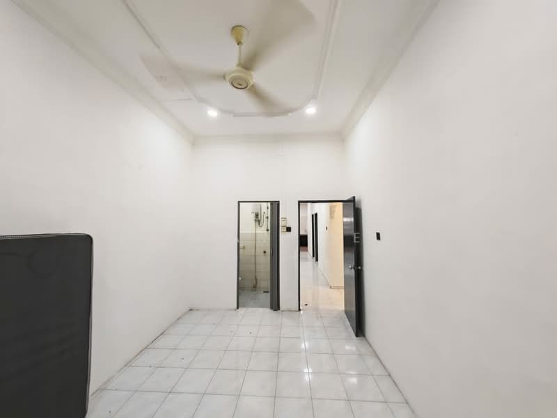 1-storey Terraced House for Sale in Sri Gading (Johor) - Alan Tee - Interior - PropertyGuru.com.my