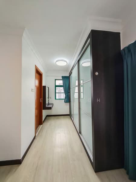 Condominium for Rent at The Straits View Condominium - Jessy Koh - Corridor - PropertyGuru.com.my