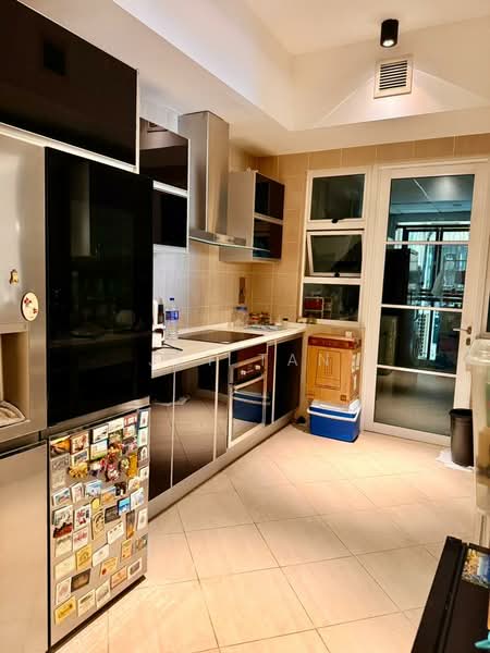 Condominium for Sale at Mont Kiara Aman - Jet Tan - Kitchen - PropertyGuru.com.my