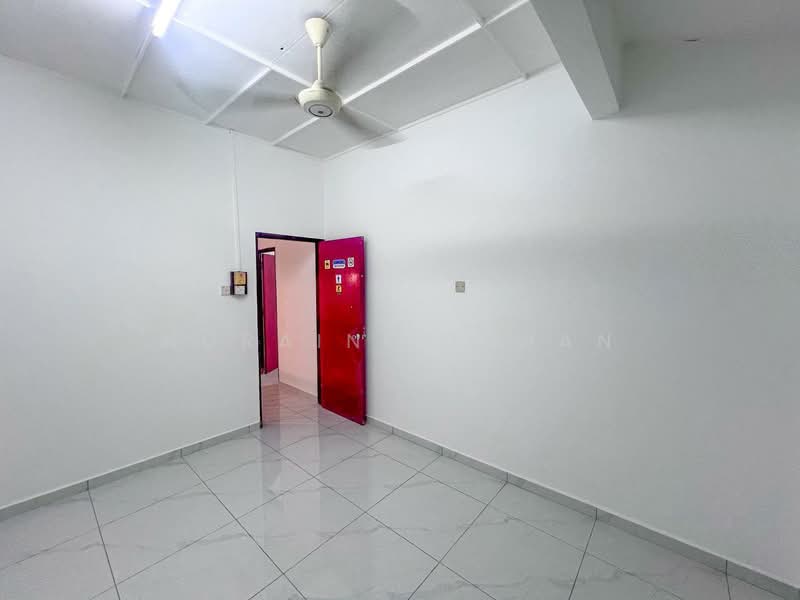Rumah Teres 2 Tingkat untuk Dijual di Taman Megah (Cheras) - Noraini Dahan - Interior - PropertyGuru.com.my