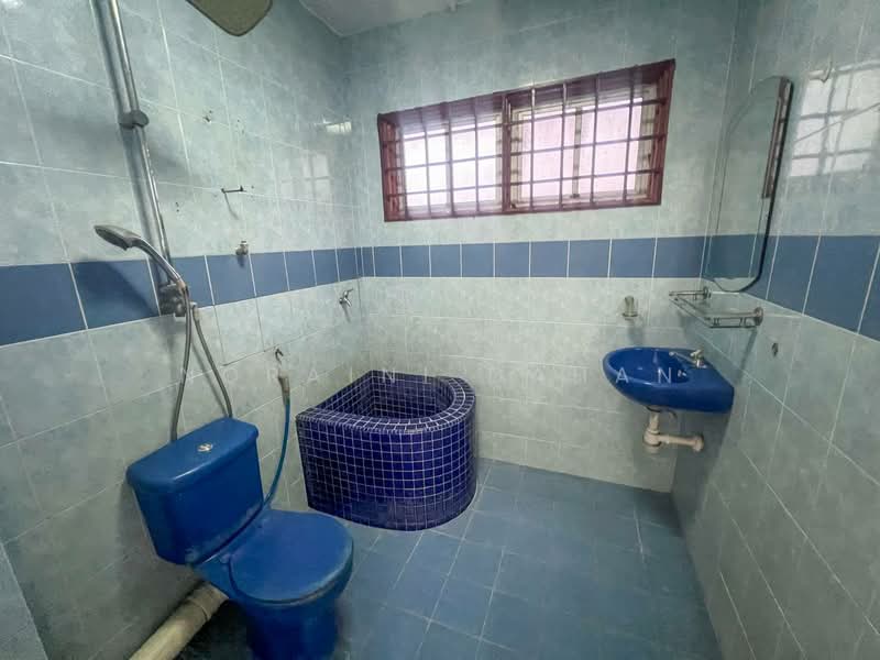 Rumah Teres 2 Tingkat untuk Dijual di Taman Megah (Cheras) - Noraini Dahan - Bathroom - PropertyGuru.com.my