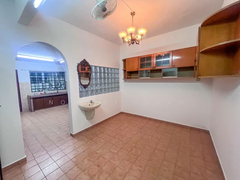 Rumah Teres 2 Tingkat untuk Dijual di Taman Megah (Cheras) - Noraini Dahan - Kitchen - PropertyGuru.com.my