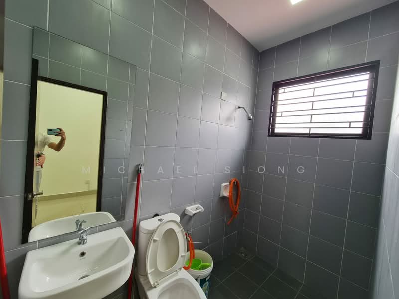 Rumah Teres 2.5 Tingkat untuk Dijual di Rawang (Selangor) - Michael Siong - Bathroom - PropertyGuru.com.my