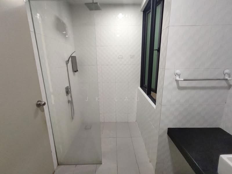 Kondominium untuk Dijual di Zefer Hill Residence - JK Lau - Bathroom - PropertyGuru.com.my