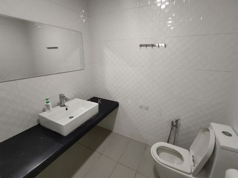 Kondominium untuk Dijual di Zefer Hill Residence - JK Lau - Bathroom - PropertyGuru.com.my