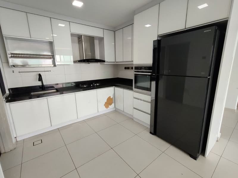 Kondominium untuk Dijual di Zefer Hill Residence - JK Lau - Kitchen - PropertyGuru.com.my