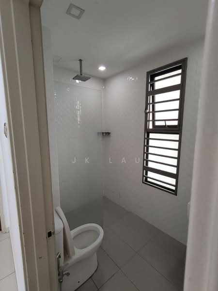 Kondominium untuk Dijual di Zefer Hill Residence - JK Lau - Bathroom - PropertyGuru.com.my
