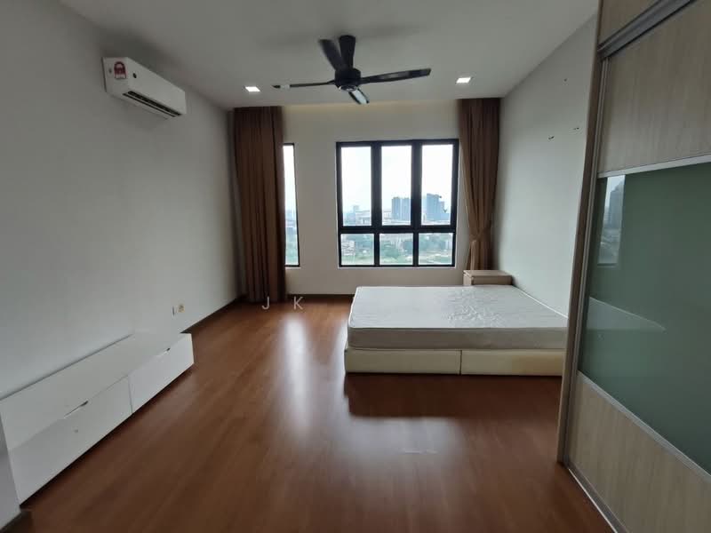 Kondominium untuk Dijual di Zefer Hill Residence - JK Lau - Bedroom - PropertyGuru.com.my