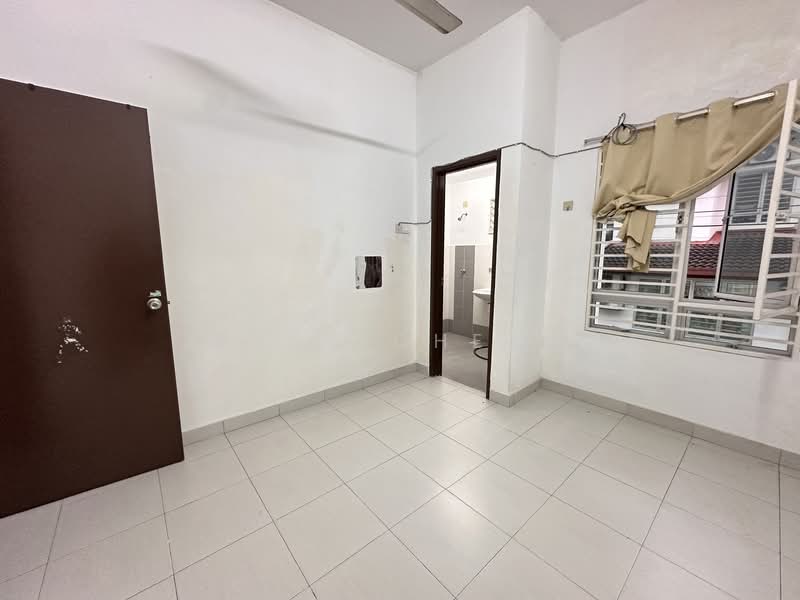 2-storey Terraced House for Sale in Bandar Teknologi Kajang (Kajang) - Eddy Cheah - Interior - PropertyGuru.com.my